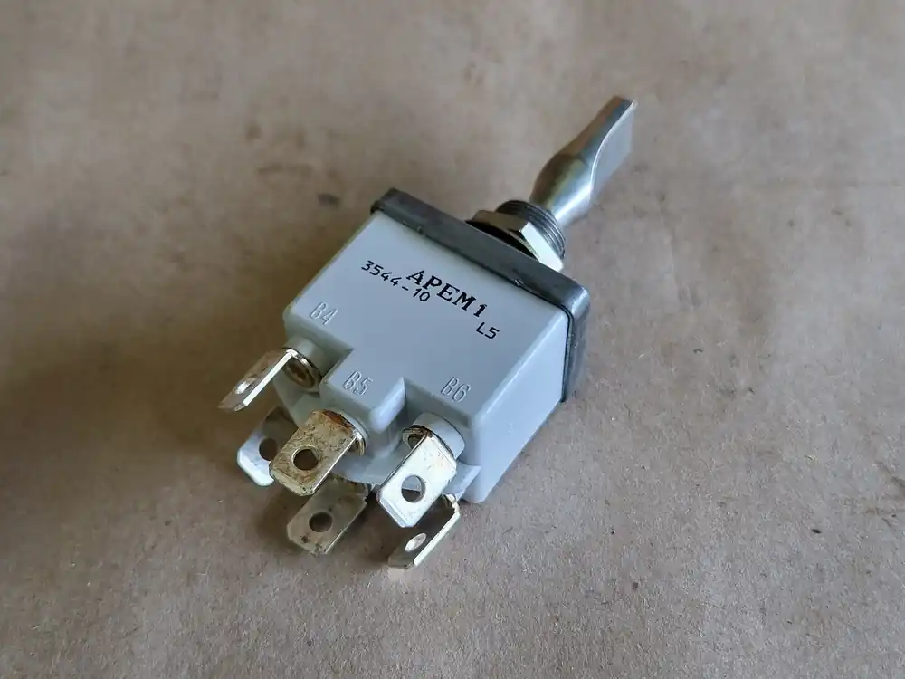 Toggle Switch 3222278804