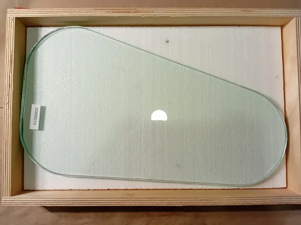 Rear Window Glass 00868010