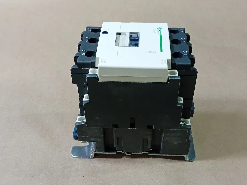 60 Amp Contactor LC1 D40008F7