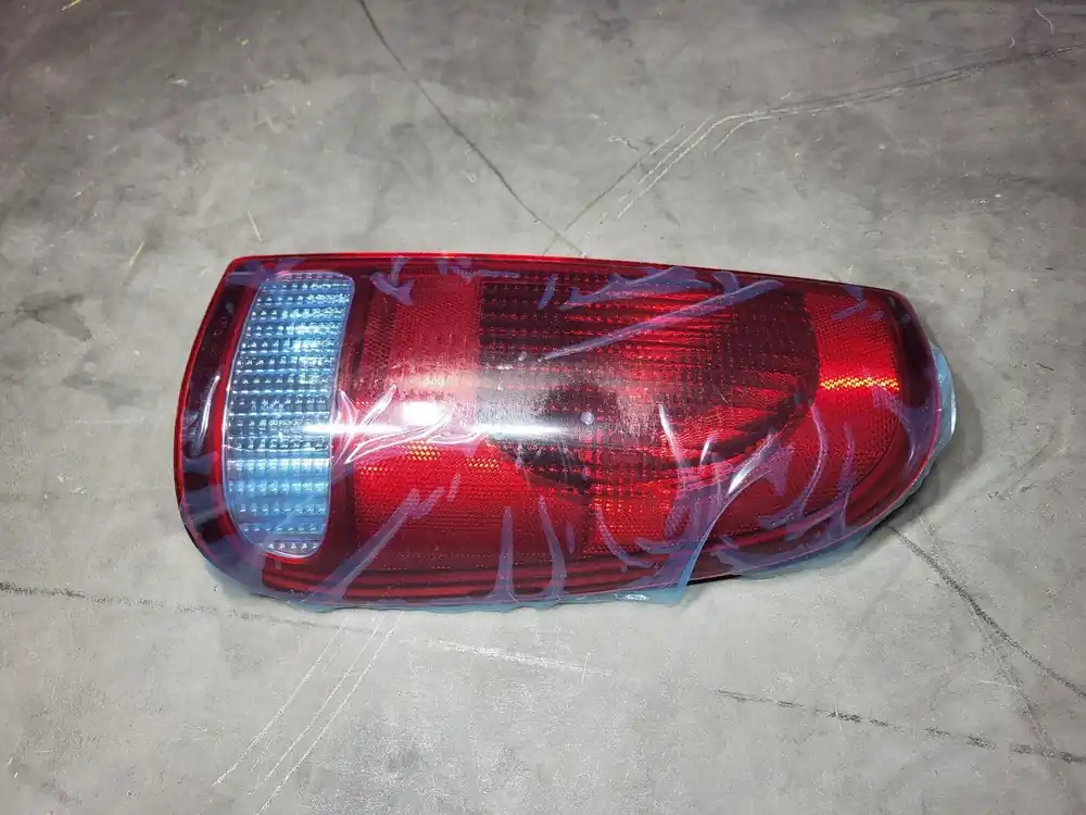 F350 Right Rear Tail Light Lamp F85Z-13404-CA