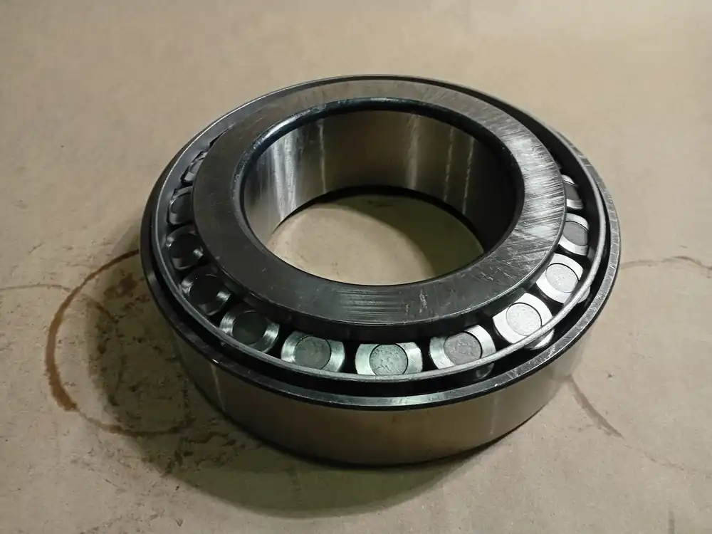 Single Row Tapered Roller Bearing 120mm ID x 215m OD x 61.5mm W, 32224