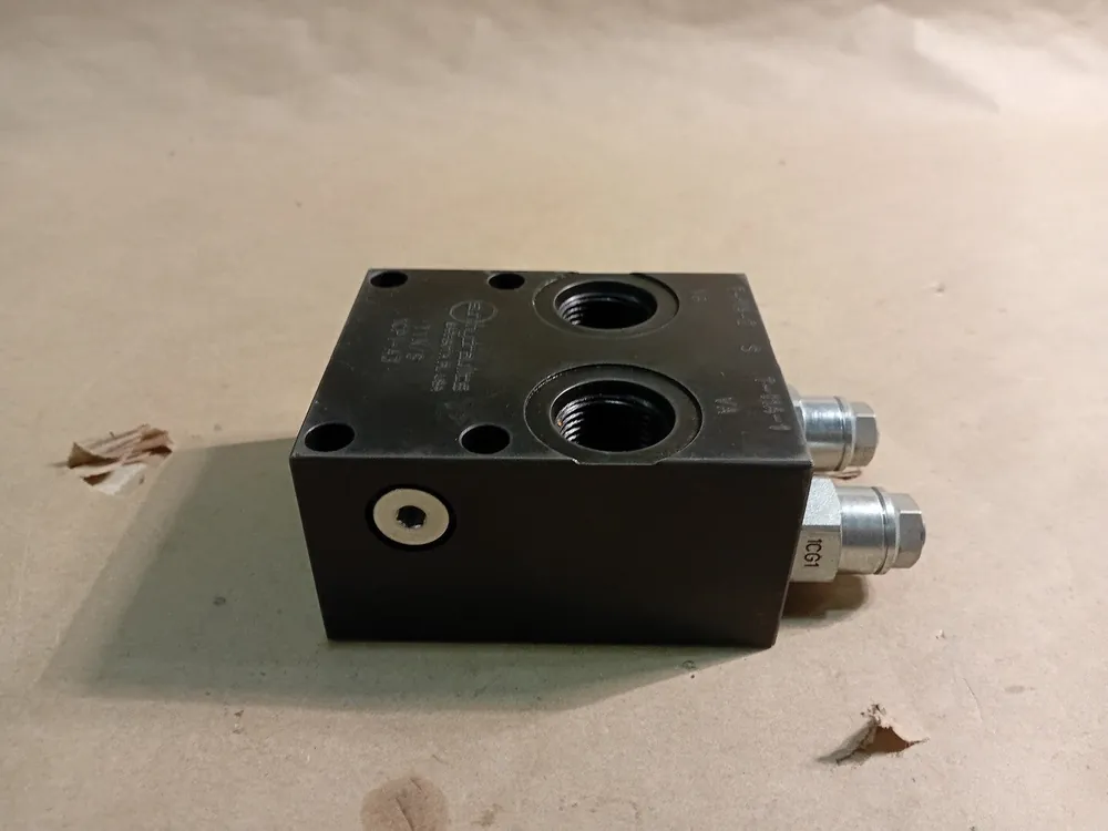 Cross Pilot w/ Shuttle Manifold 1CP1-A3, YVN/S