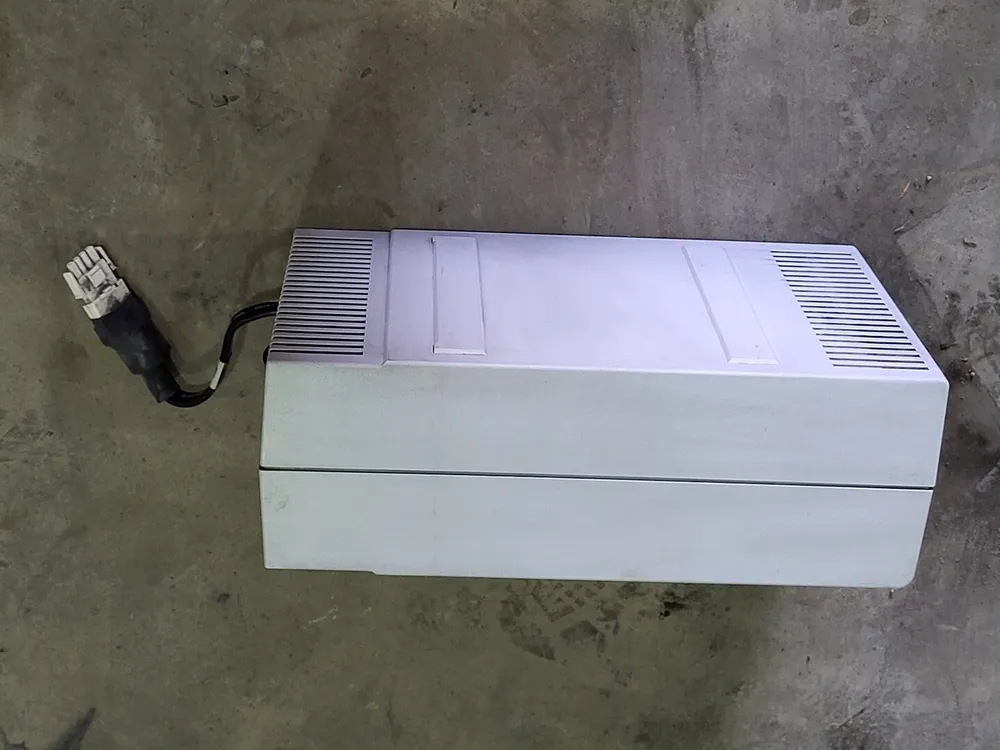 Extended Battery Cabinet 101259016-001