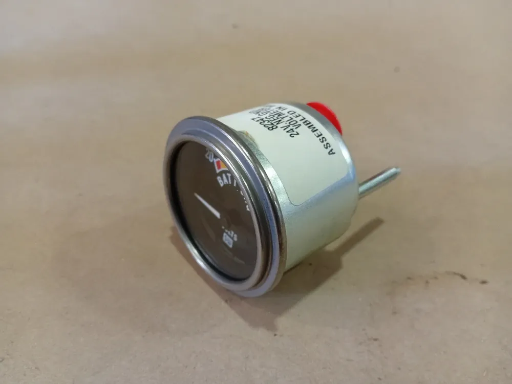 2-1/16" Voltmeter 20-32V 82347