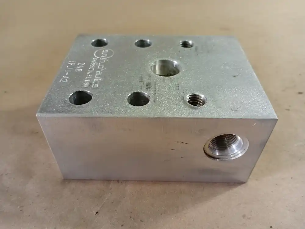 Line Mount Manifold ZNB, IFJI-A2