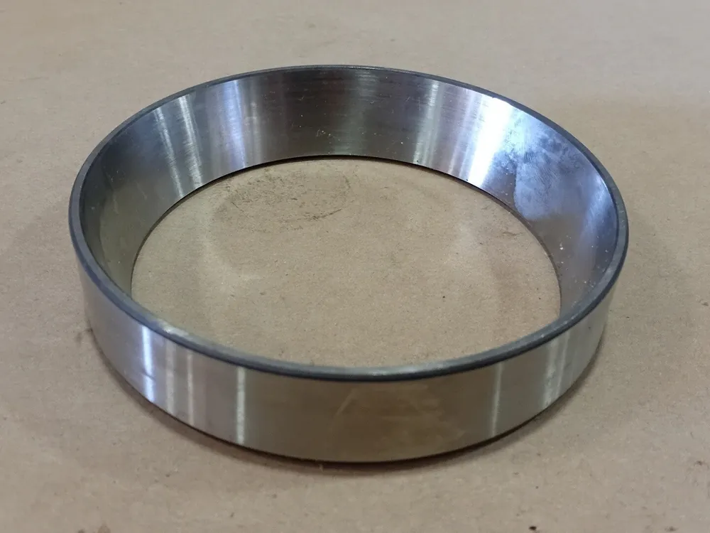Tapered Roller Bearing Cup 7D-8637