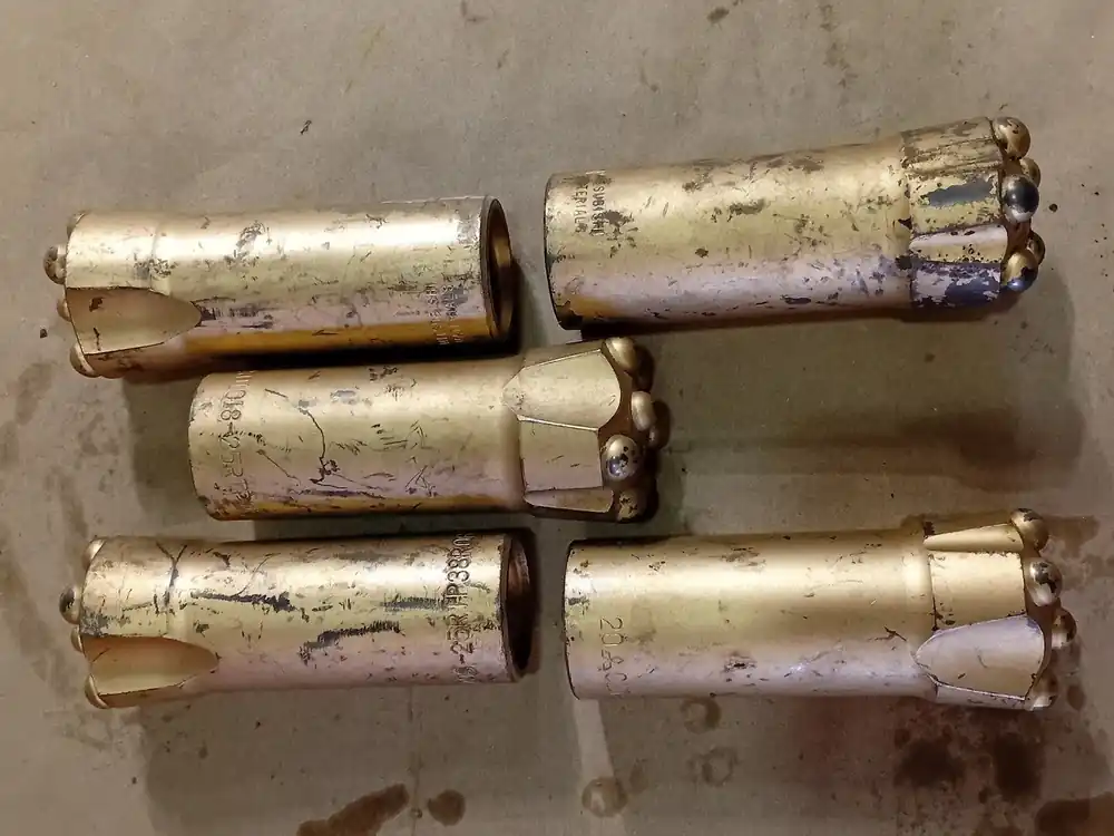 Flat Face Rock Drill Bit 1-3/8" diameter 25RTP38R06 (Lot of 5)