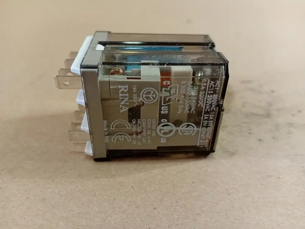 15 Amps, 24 VDC, 8-Pins GP Tall Square Base Relay 700-HB32Z24