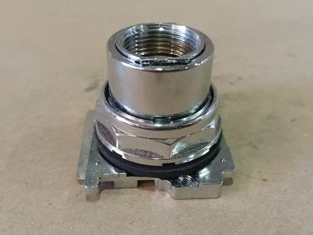 Oiltight Push Pull Operator Switch 10250T5