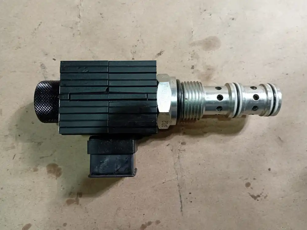 Solenoid Valve 3-Way 24VDC EMDV-12-N-3C-10TA-24DG