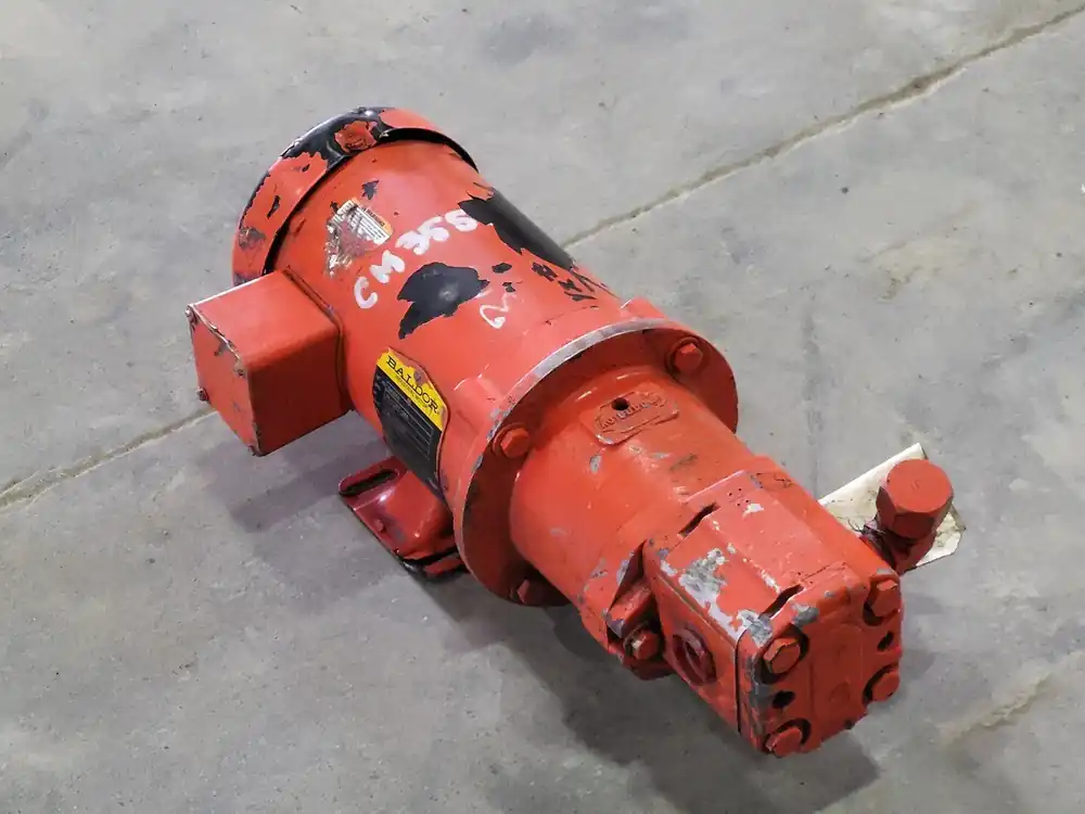 Hydraulic Pump SNP2/11 S SC06 w/ 1.5 hp Motor CM3550