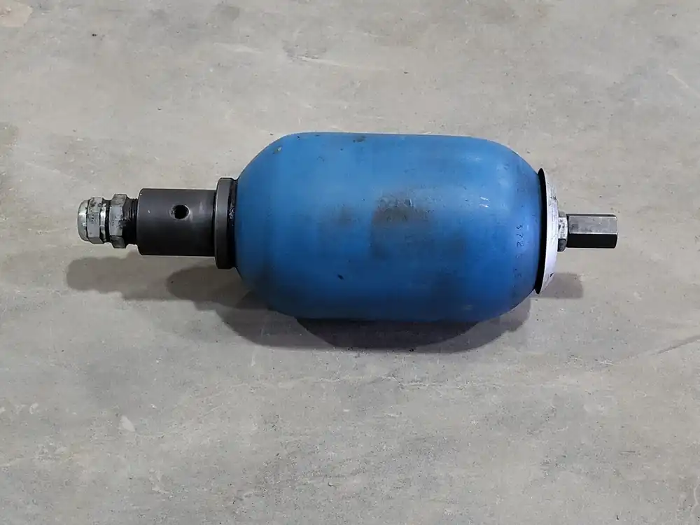 Hydro-Pneumatic Bladder Accumulator 1-100-1-CRN-AB-BC-SR, 1 gal, 3000 psi