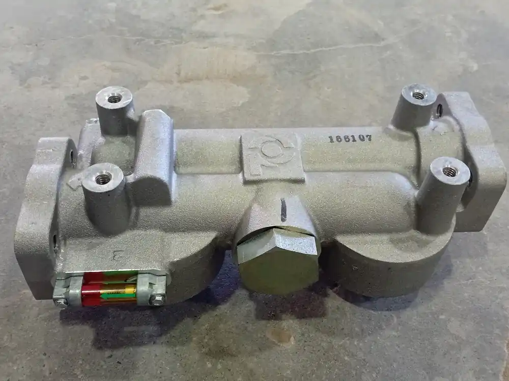 Dual Fuel Filter Head w/ 50psi Bypass P574958