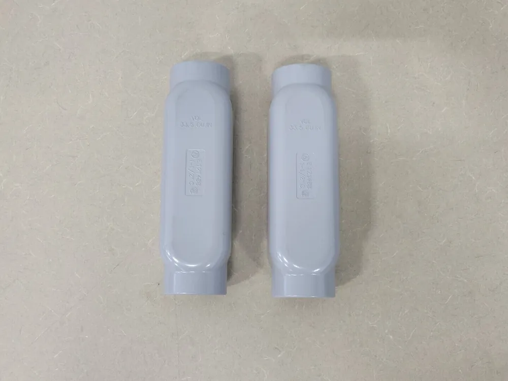 1.5" Conduit Body Threaded EAC-5 (Box of 2 pcs)