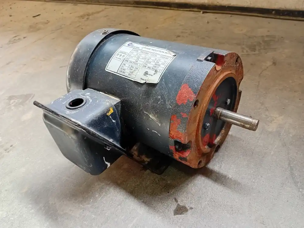 1/2 hp, 575 volts, 3530 rpm Electric Motor F56C1/2M2D