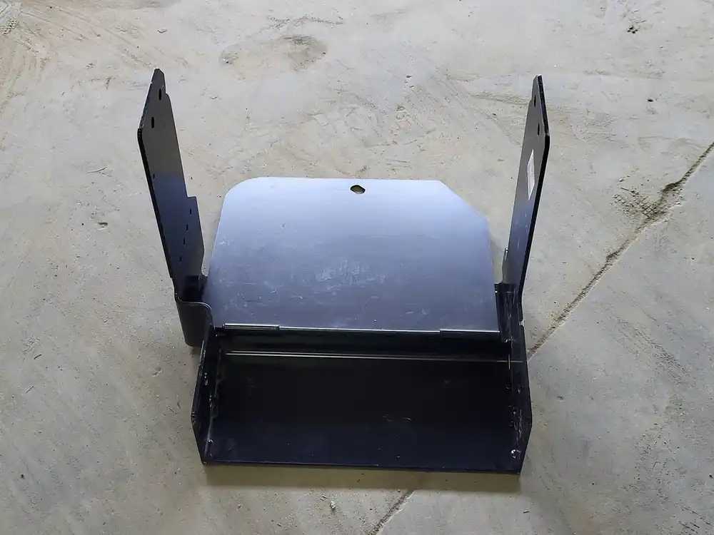 WA CAB STEP Battery Cover 335/05701