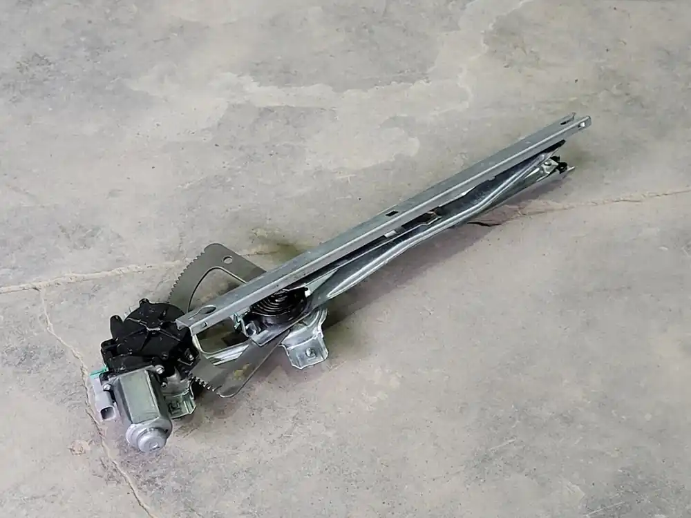 Regulator and Motor Assembly WLRA-49-8C3Z-2523201-C
