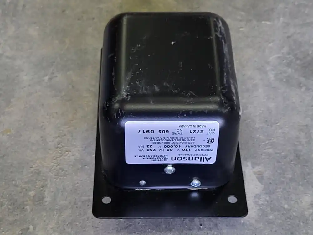 0.25 kVA Ignition Transformer 120 Pri. Volts, 10,000 Sec. Volts, 2721