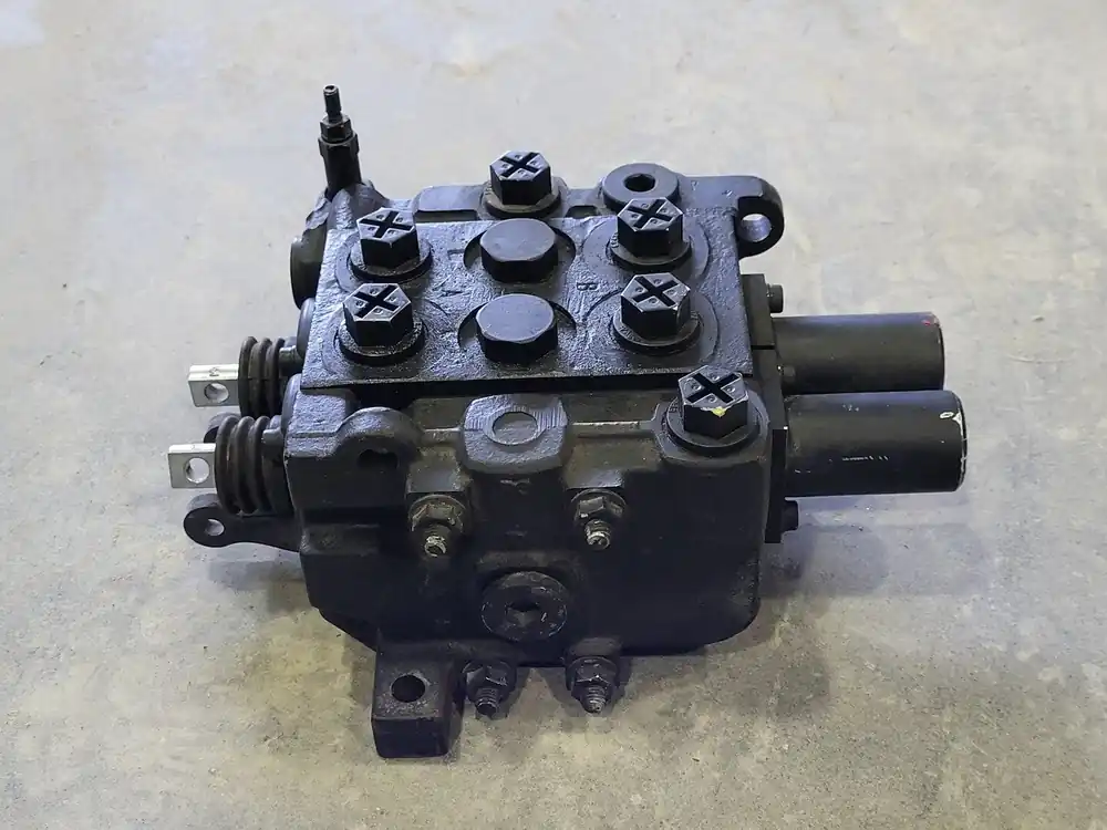 Mobile Directional Control Valve P70CF-02-SE30-006B, 3128209073