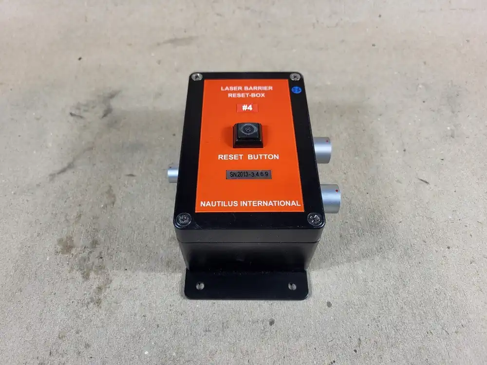 Manual Reset Box for AGS Laser Barrier LSRMANUALRSTBXB