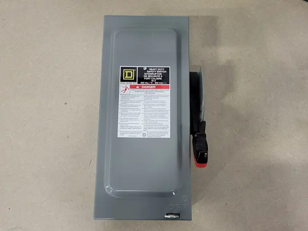 30 Amp Fusible Disconnect CH361