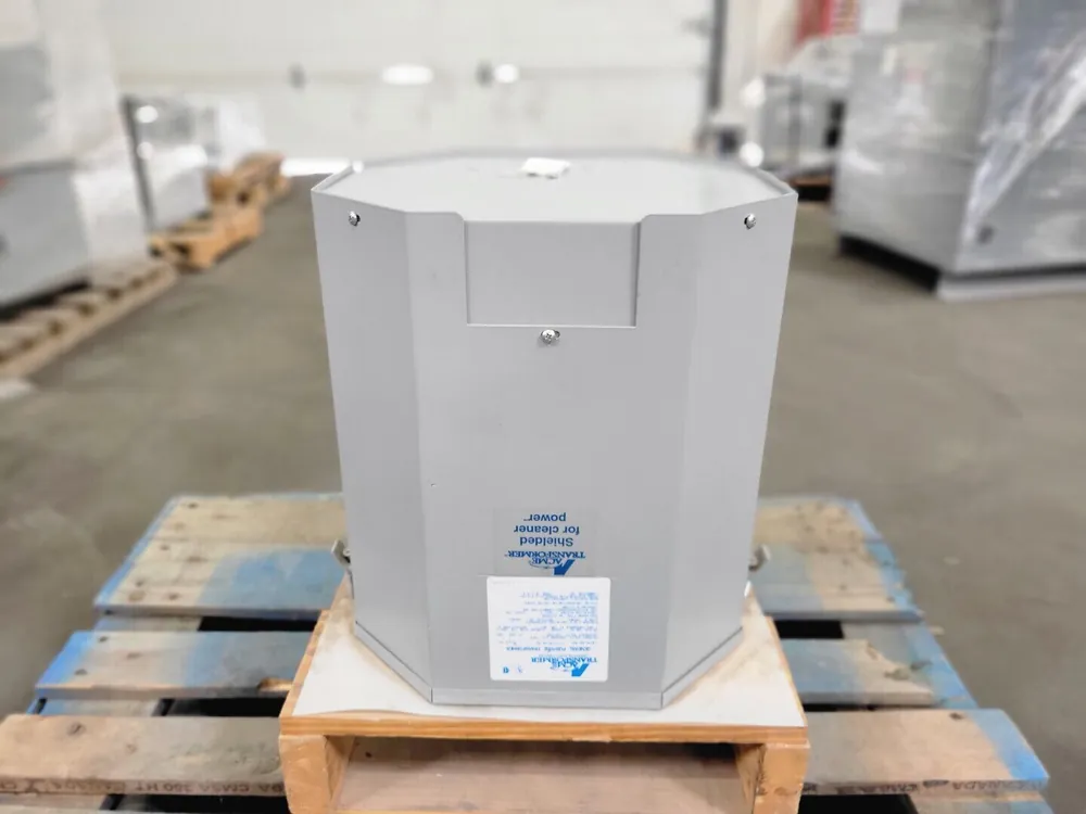 25 kVA Transformer, 240/480 pri. volts, 120/240 sec. volts T-2-53518-3S