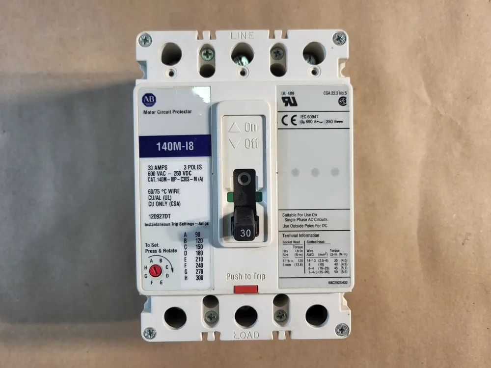 30 Amp, 3 Pole, 600 volts Circuit Breaker 140M-I8P-C30S-M