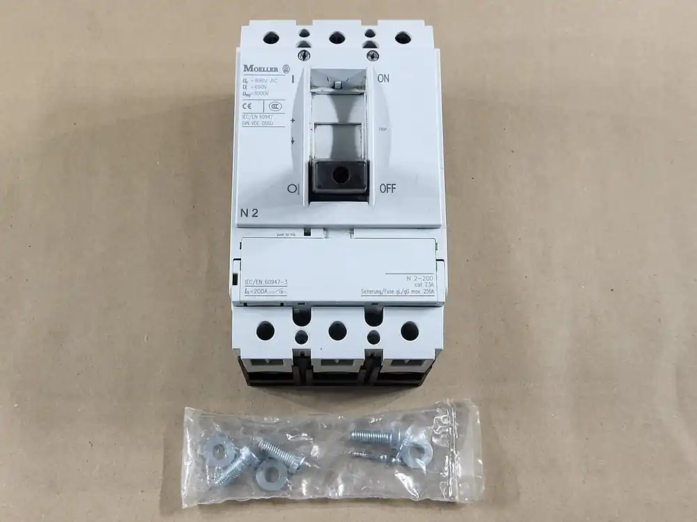 200 Amp, 3 Pole, 690 volts Circuit Breaker N2-200