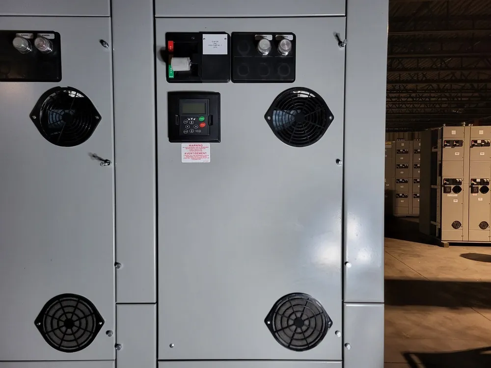 30 hp, 600 Volts, 3-Phase VFD SVX025A1-5A4N1 Bucket for Freedom 2100 MCC Frame