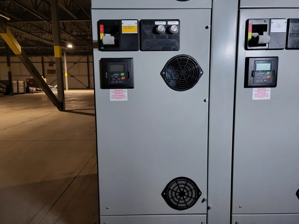 15 hp, 600 Volts, 3-Phase VFD SVX010A1-5A4N1 Bucket for Freedom 2100 MCC Frame
