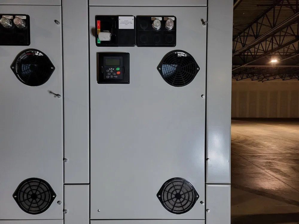 7.5 hp, 600 Volts, 3-Phase VFD SVX005A1-5A4N1 Bucket for Freedom 2100 MCC Frame