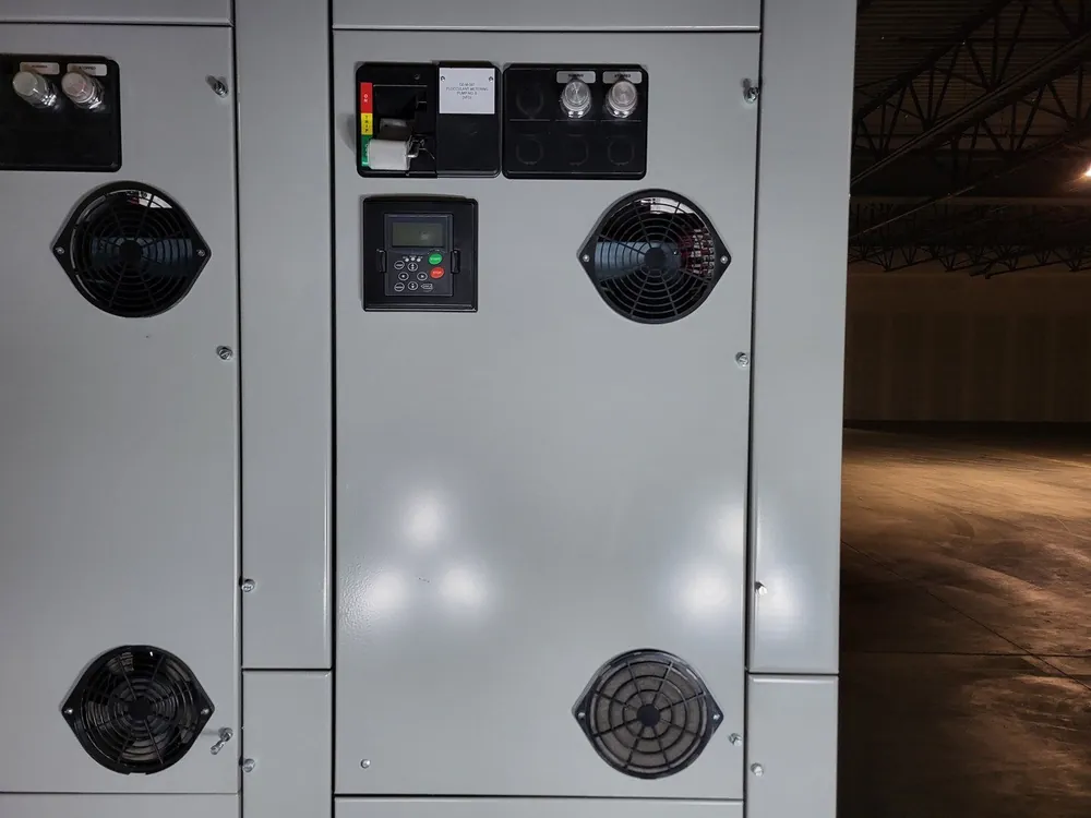1 hp, 600 Volts, 3-Phase VFD SVX002A1-5A4N1 Bucket for Freedom 2100 MCC Frame