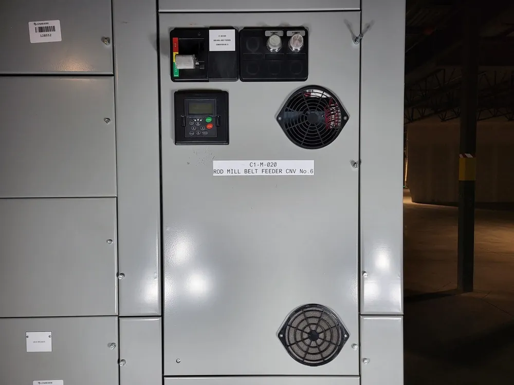 20 hp, 600 Volts, 3-Phase VFD SVX015A1-5A4N1 Bucket for Freedom 2100 MCC Frame