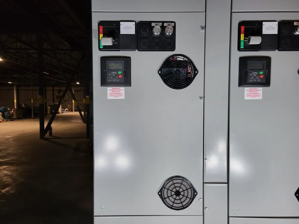 7.5 hp, 600 Volts, 3-Phase VFD SVX005A1-5A4N1 Bucket for Freedom 2100 MCC Frame