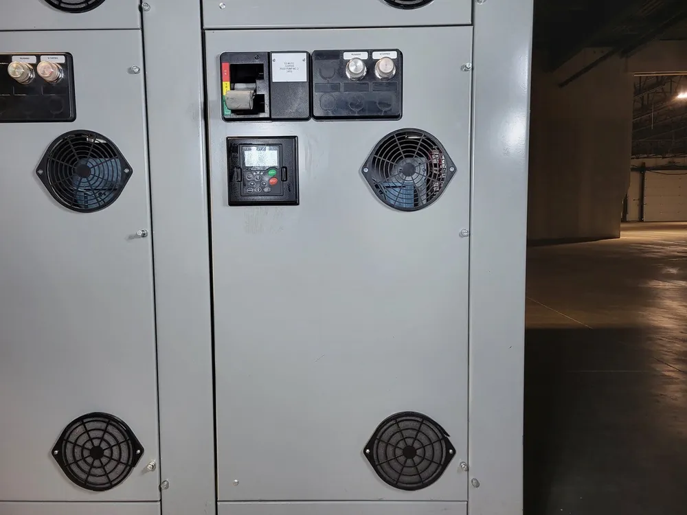 20 hp, 600 Volts, 3-Phase VFD SVX025A1-5A4N1 Bucket for Freedom 2100 MCC Frame