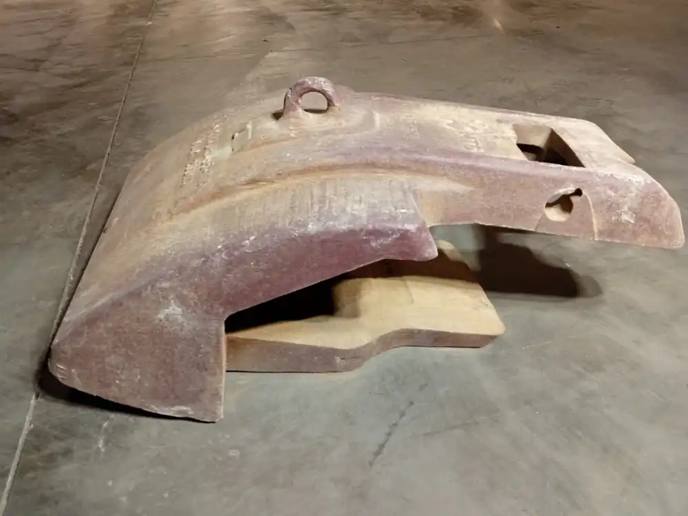 RH Lip Shroud 4MX140R465-11A