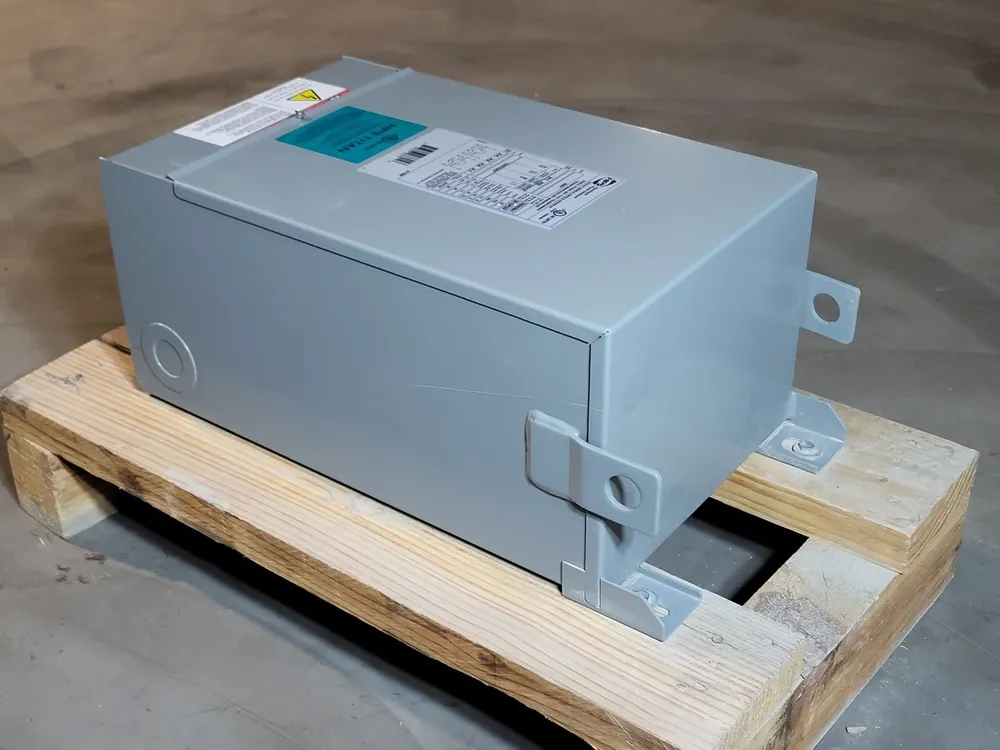 10 kVA Dry Transformer 600 pri. volts, 120/240 sec. volts Q010PEKF
