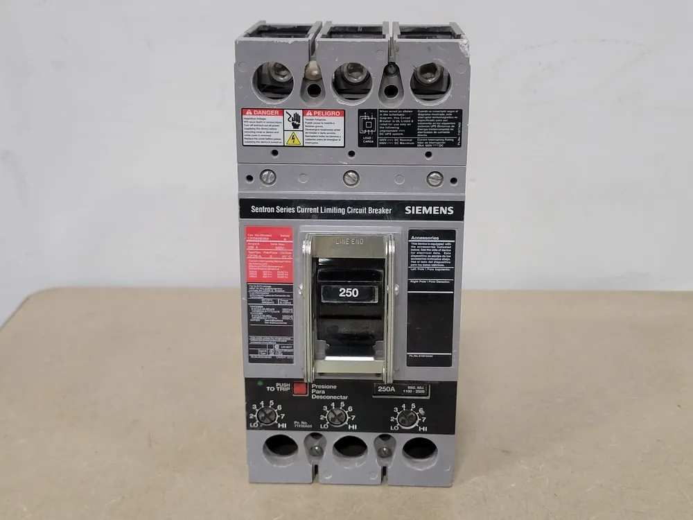 250 Amp, 3 Pole, 600 volts Circuit Breaker CFD63B250 w/ Trip