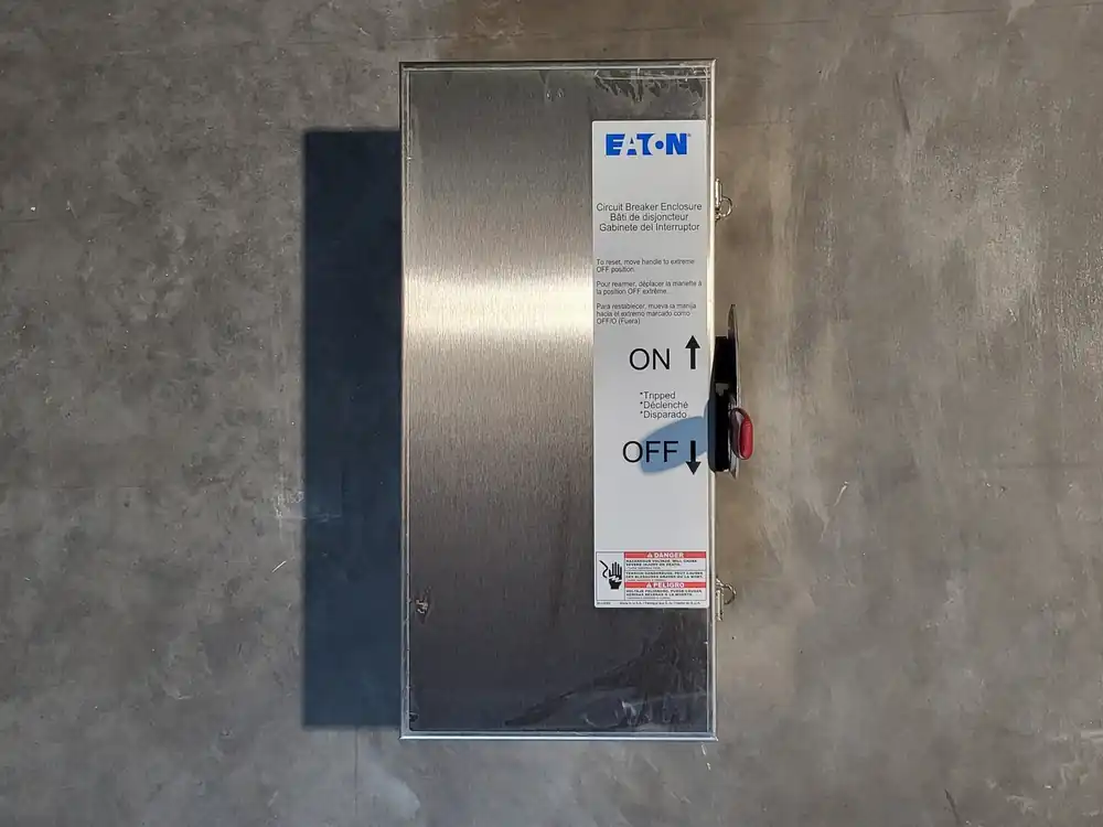 100 Amp, 3 Pole, 600 volts Circuit Breaker HFD3100S w/ WFDN100 Enclosure