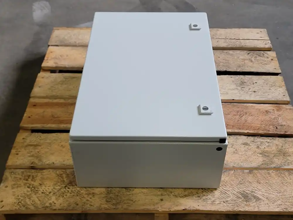 24"x 16"x 8.2" Wall-Mounted Enclosure WM241608NC