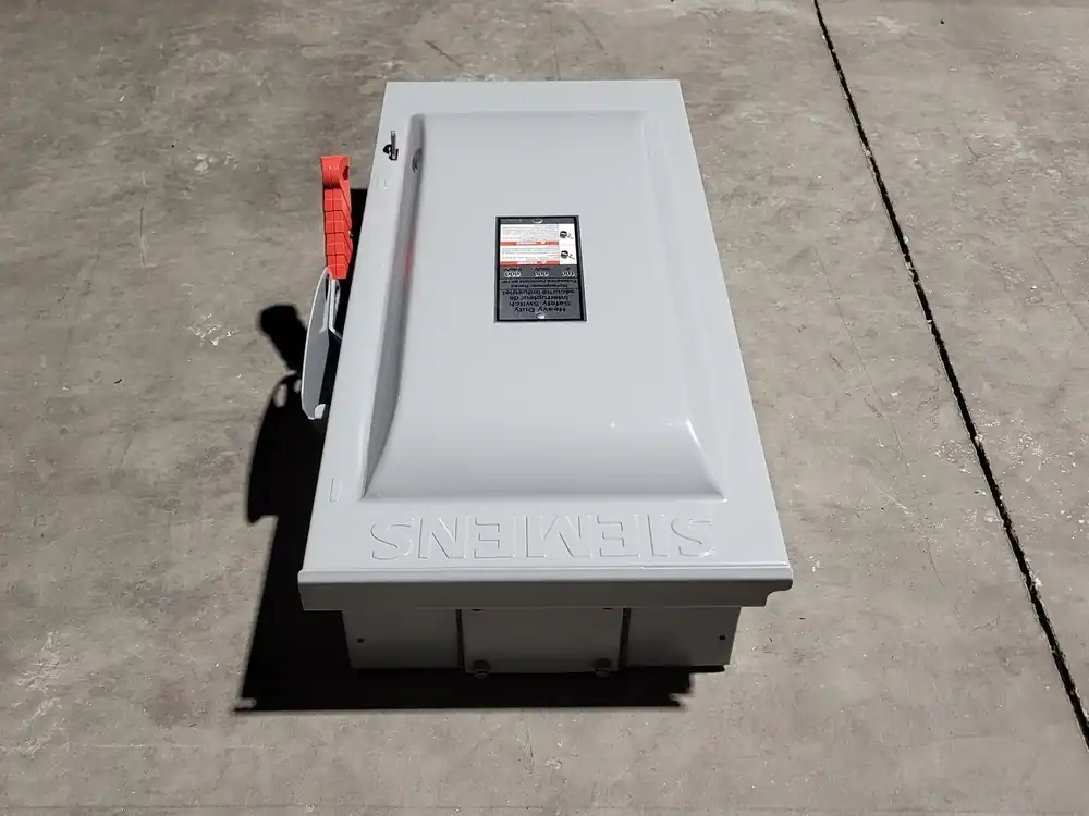 100 Amp, 3 Pole, 600 volts Safety Switch HFC363R, Non-Fused