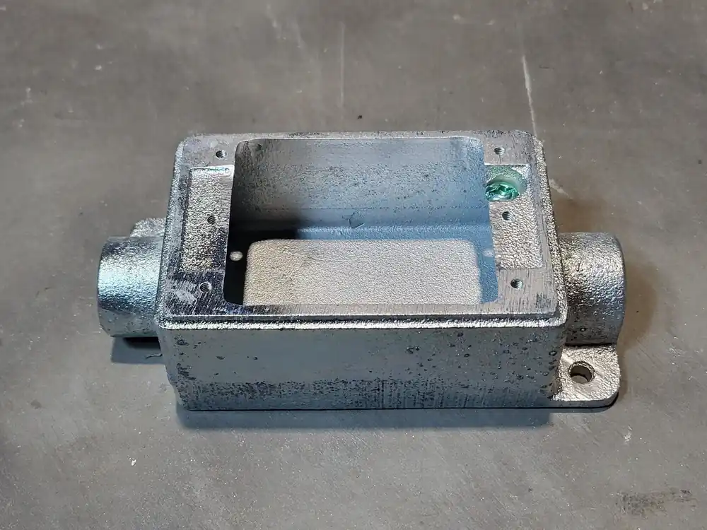 1/2" Single Gang Threaded Unilet FSC-1 (Box of 10)