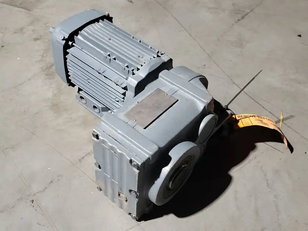 25.72 1 Gear Reducer FA47/A/G w/ 1.0hp Electric Motor