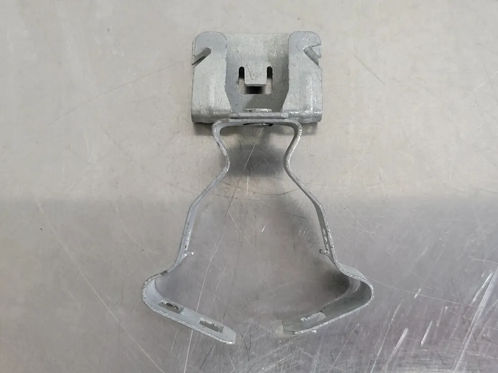 1/2" To 3/4" Conduit Hanger w/ 1/8" To 1/4" Thick Flange Mount BC18KC1234SM