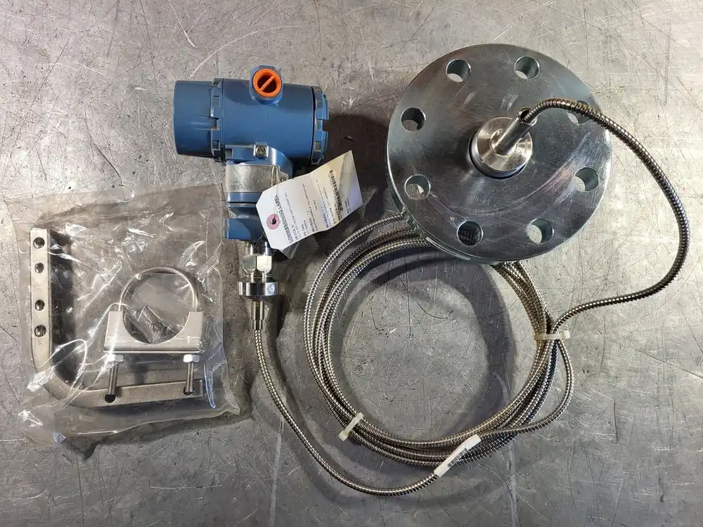 3051T In-Line Pressure Transmitter w/ Accessories & Mounting Kit