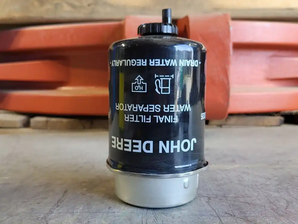 Scrap - Replacement Fuel Filter RE533026