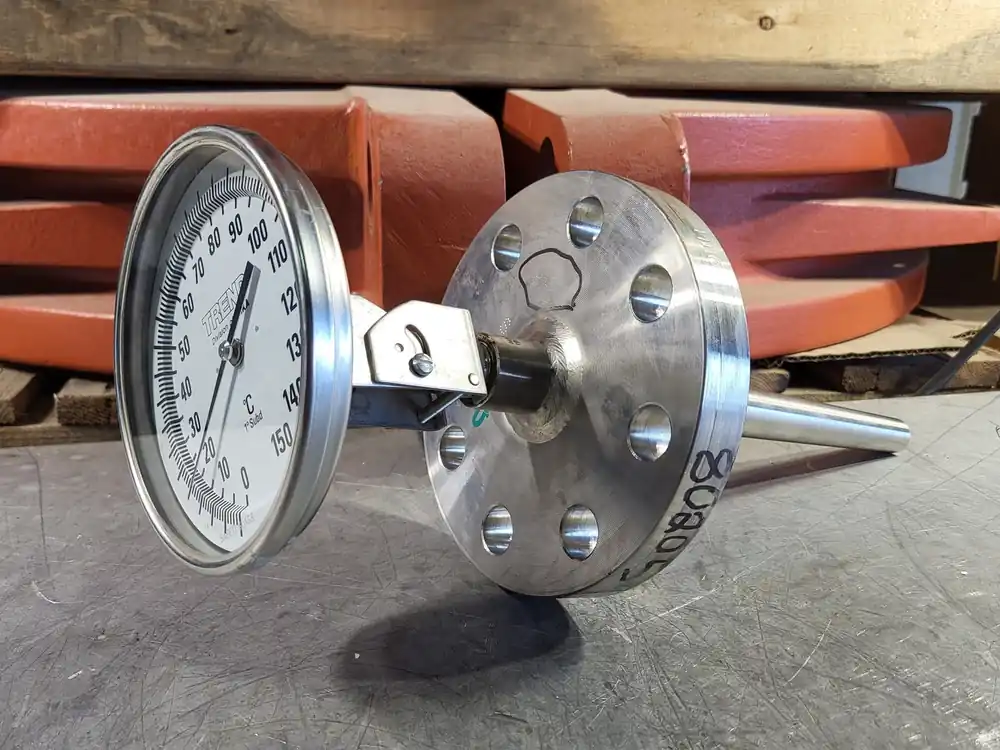 Scrap - Flanged Bimetal Dial Thermometer 0 to 150 Deg. C