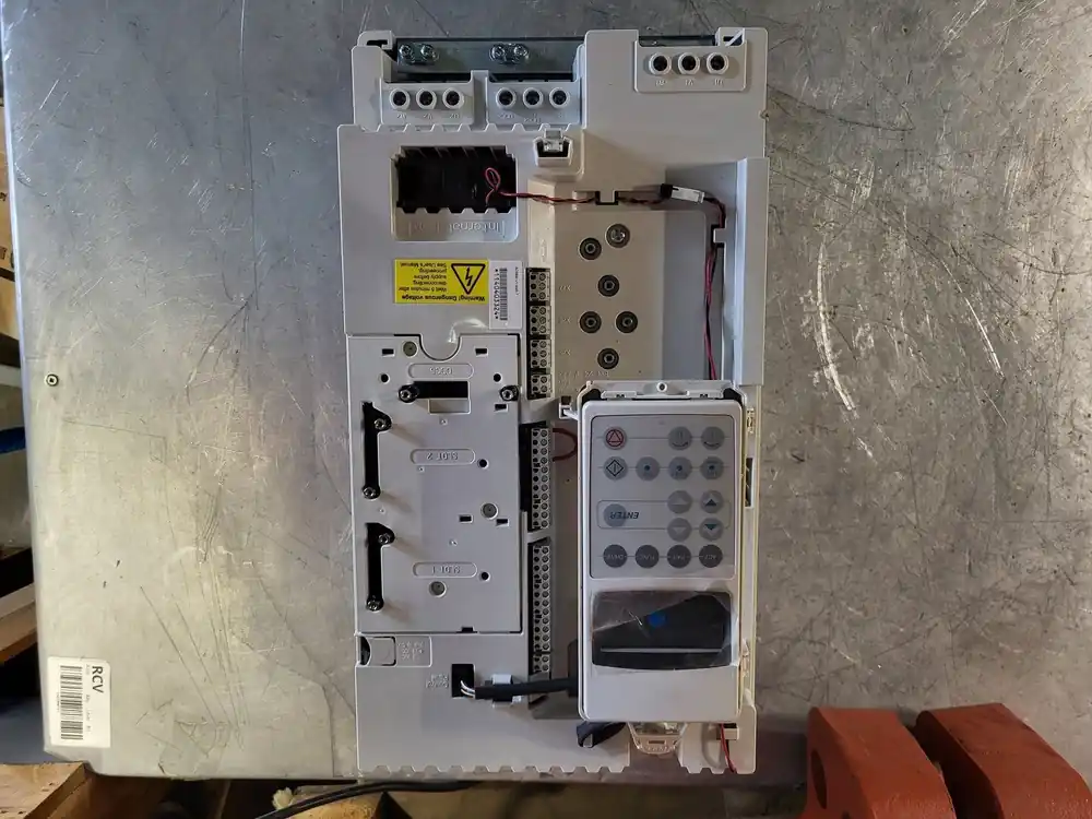 15 hp, 600 Volts, 3-Phase VFD ACS800-U1-0020-7