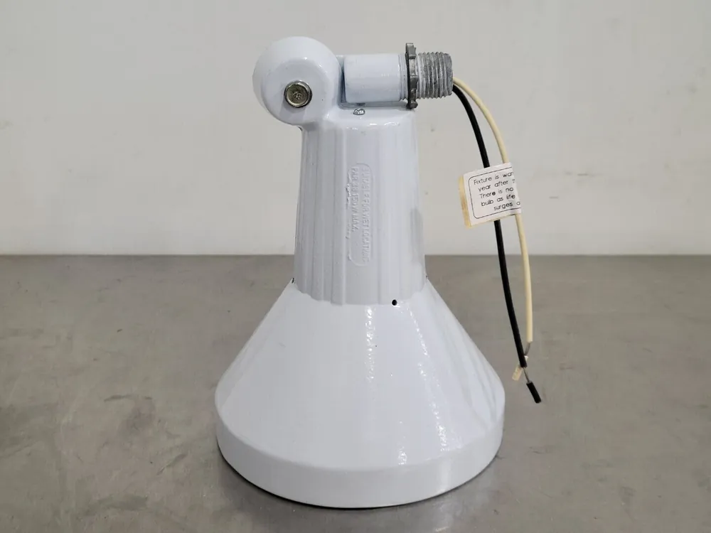Floodlight Light Fixture E182597