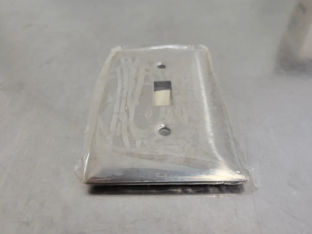 1-Gang Toggle Wall Plate SS1
